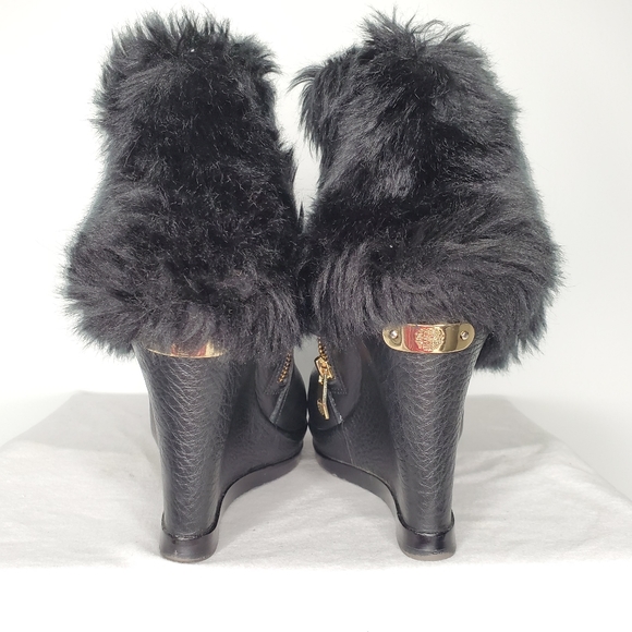 13) VINCE CAMUTO Wedge Fur Boots Sz. 7 - Picture 3 of 5